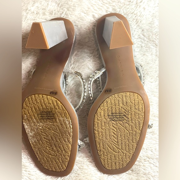 𝐆𝐢𝐚𝐧𝐢 𝐛𝐢𝐧𝐢 𝐬𝐚𝐧𝐝𝐚𝐥𝐬 ❣︎❣︎ - Picture 4 of 4